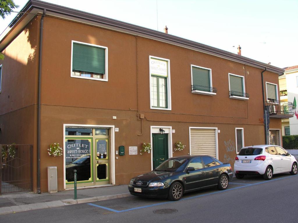 Outlet Sweet Venice ميستر المظهر الخارجي الصورة